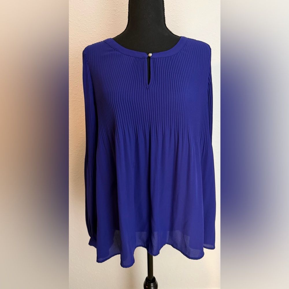 Apt. 9 Women's Blue Pleated Top